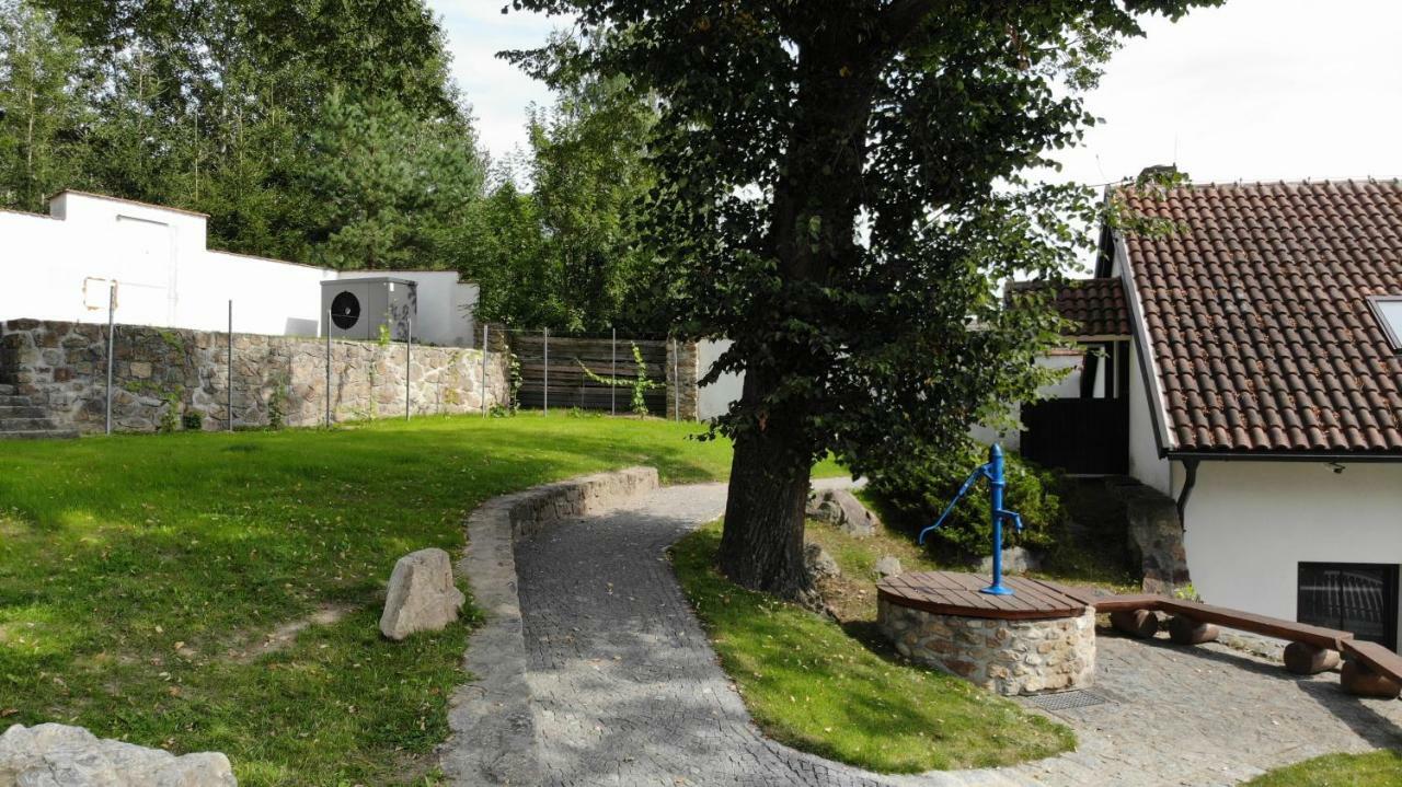 Hotel Statek Cesky Dvur Postupice Exterior foto