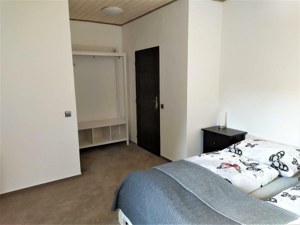 Hotel Statek Cesky Dvur Postupice Exterior foto